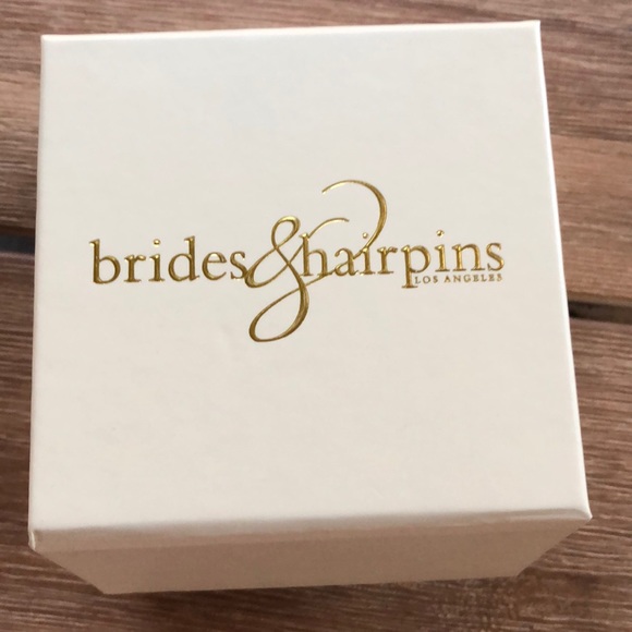 Brides & Hairpins CALVINA CLIP SET -bridal set - Picture 6 of 6